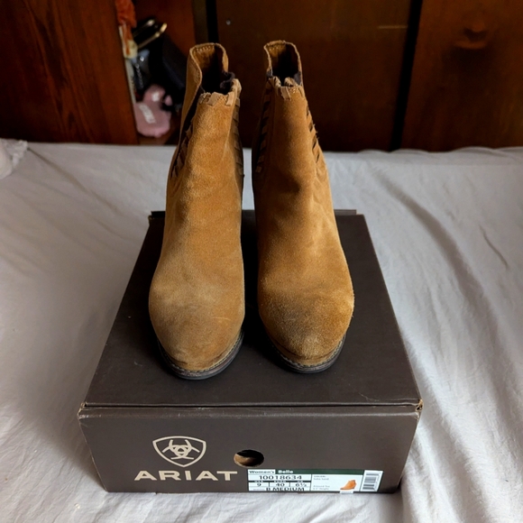 Women's Ariat Wedge Boots - Picture 3 of 8